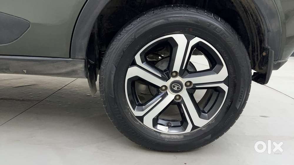 Tata Nexon 1.2 Revotron Xz Plus, 2023, Petrol