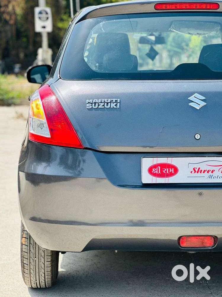 Maruti Suzuki Swift Vxi + Manual, 2017, Petrol