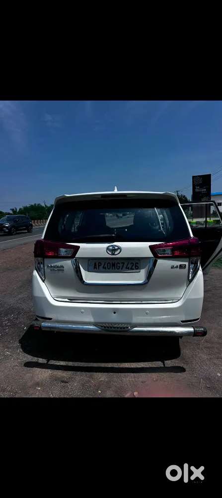 Toyota Innova Crysta 2.4 2018 Diesel