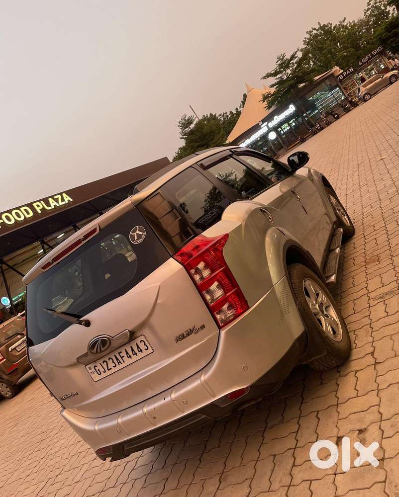 Mahindra Xuv500 W8, 2013