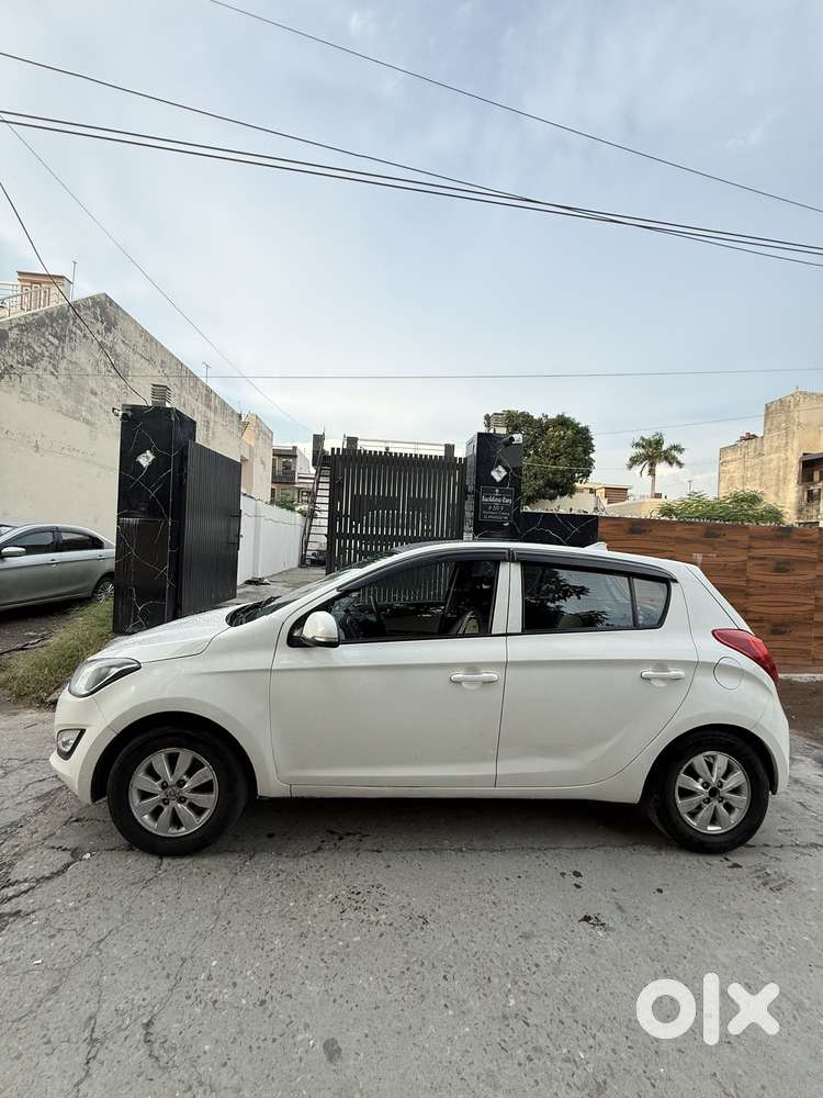 Hyundai I20 Sportz 1.2 Bs-iv, 2014, Petrol