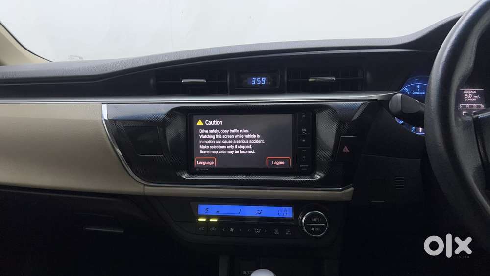 Toyota Corolla Altis 2013-2017 Vl At, 2015, Petrol