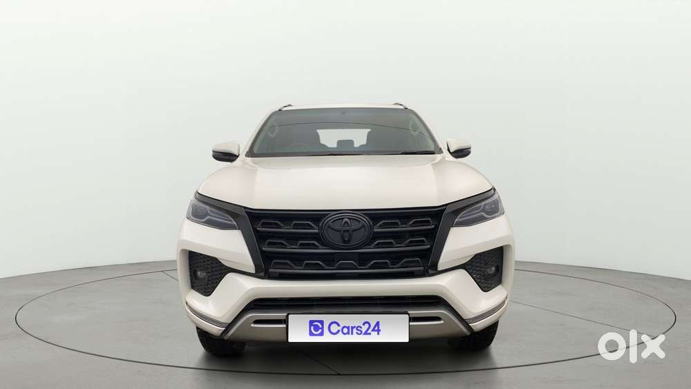 Toyota Fortuner [2021-ongoing] 2.7 2wd Petrol Mt, 2024, Petrol