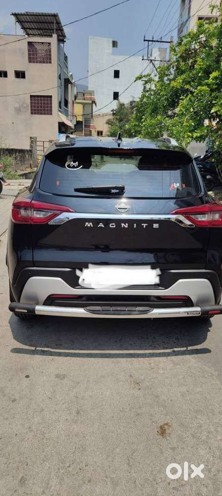 Nissan Magnite 1.0 Xv Premium, 2023, Petrol