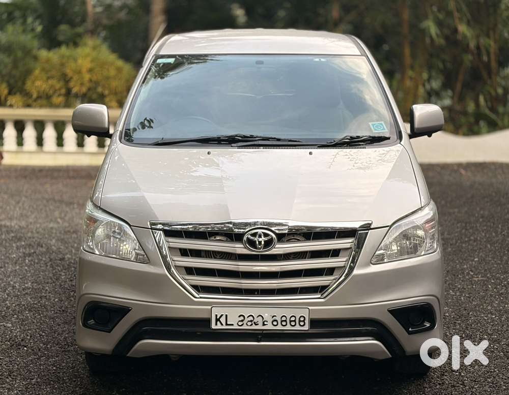 Toyota Innova 2.5 G (diesel) 7 Seater Bs Iv, 2016, Diesel