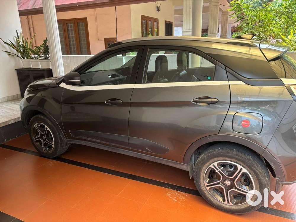 Tata Nexon Automatic Petrol 32200 Km Driven