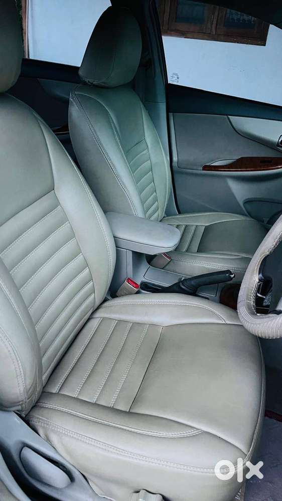 Toyota Corolla Altis 2009-10 Petrol Well Maintained