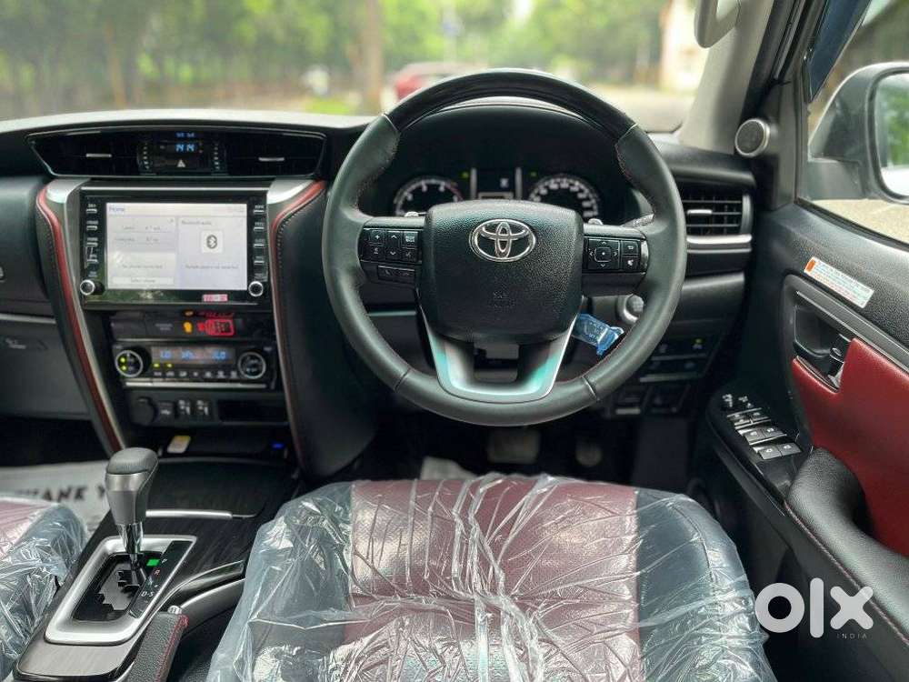Toyota Fortuner Legender 4x4 At 2.8, 2025, Diesel