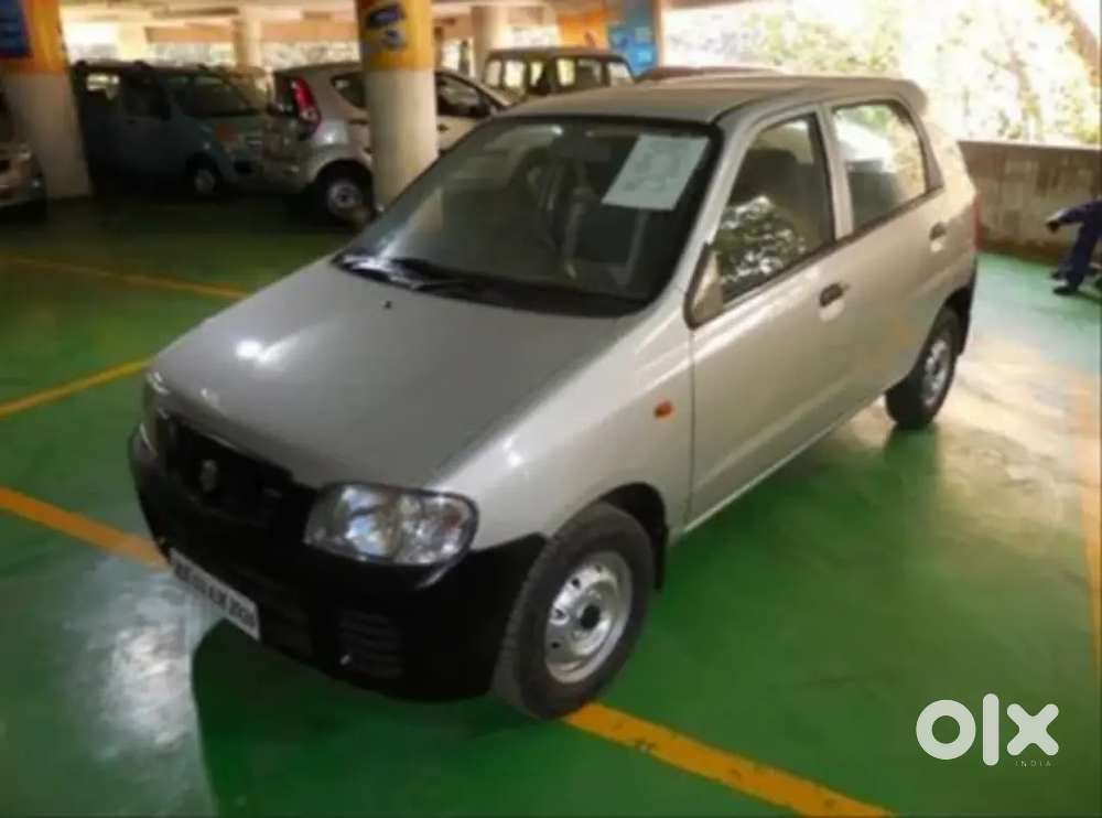 बैंक से खिचा हुआ गाड़ी है
