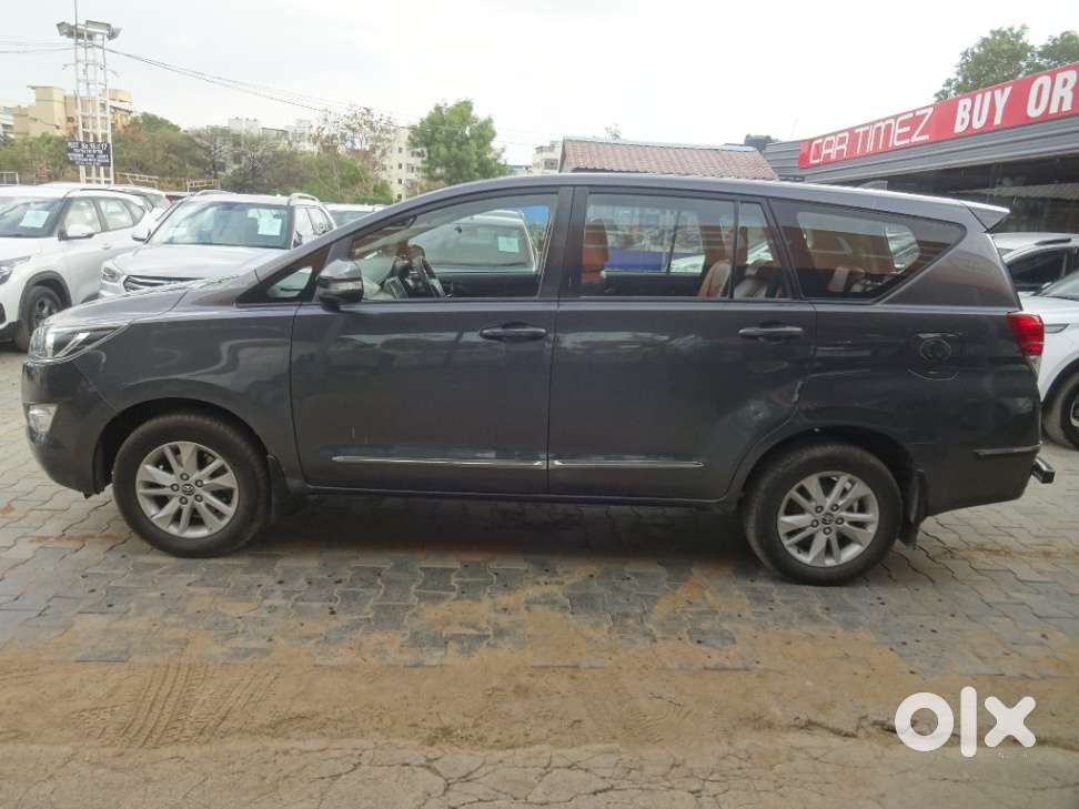 Toyota Innova Crysta 2.4 Gx Mt 8s, 2016, Diesel