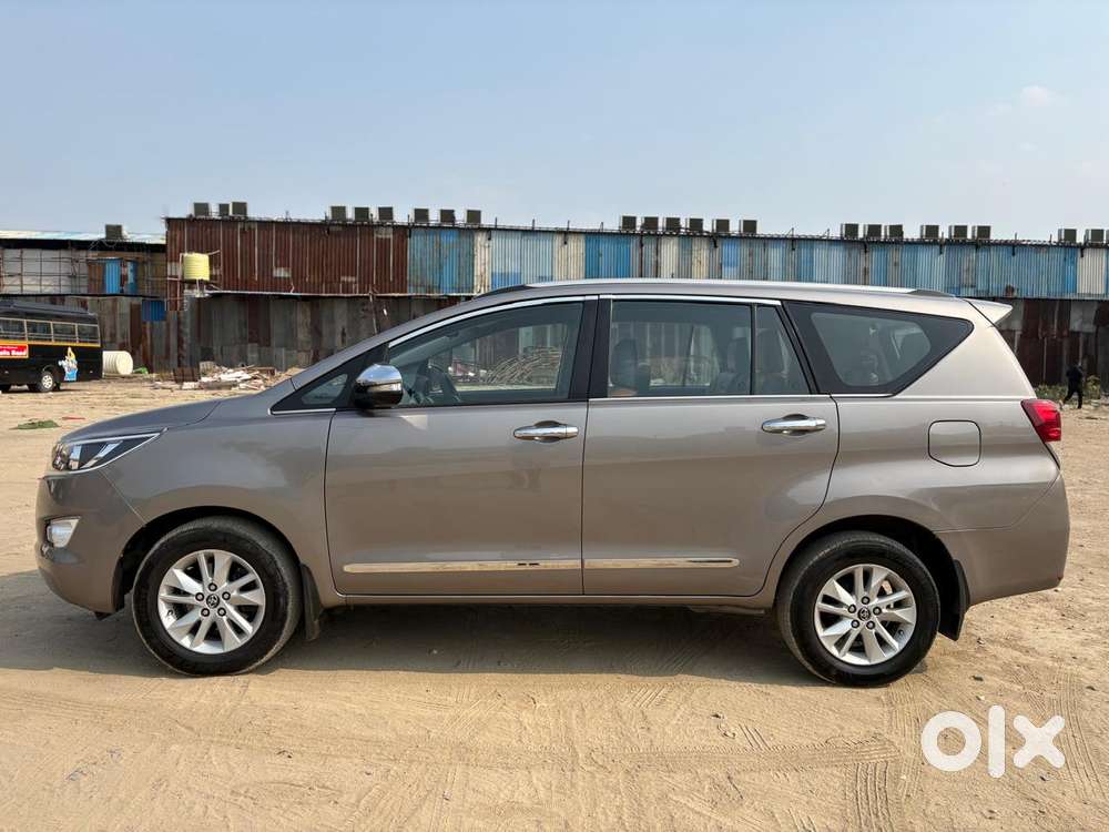 Toyota Innova Crysta 2.4 Gx Mt, 2017, Diesel