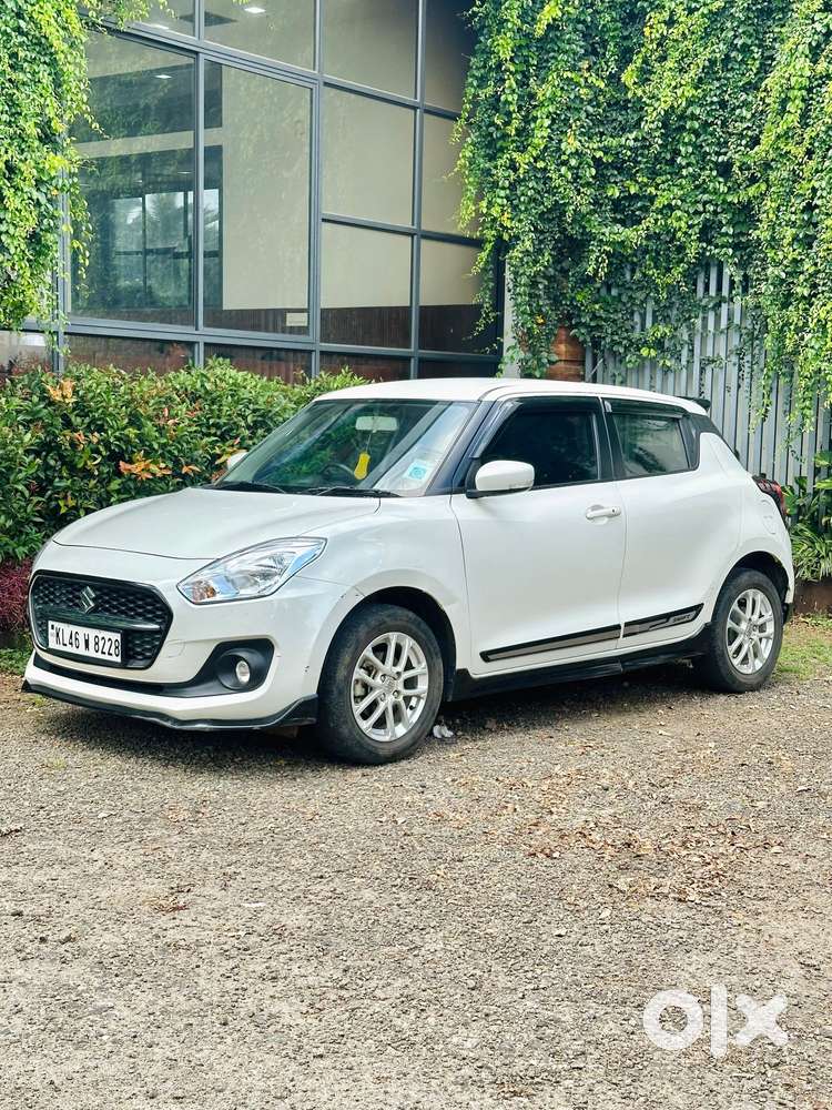 Maruti Suzuki Swift 1.3 Zxi, 2021, Petrol