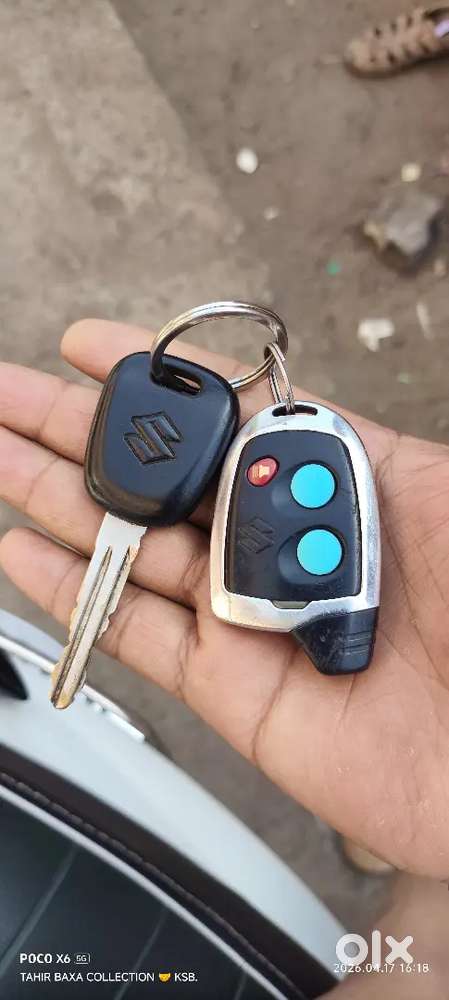 _maruti Suzuki_
*alto 800 Lxi*
 Fuel Petrol
Model 2017
Owner 2
Silver
