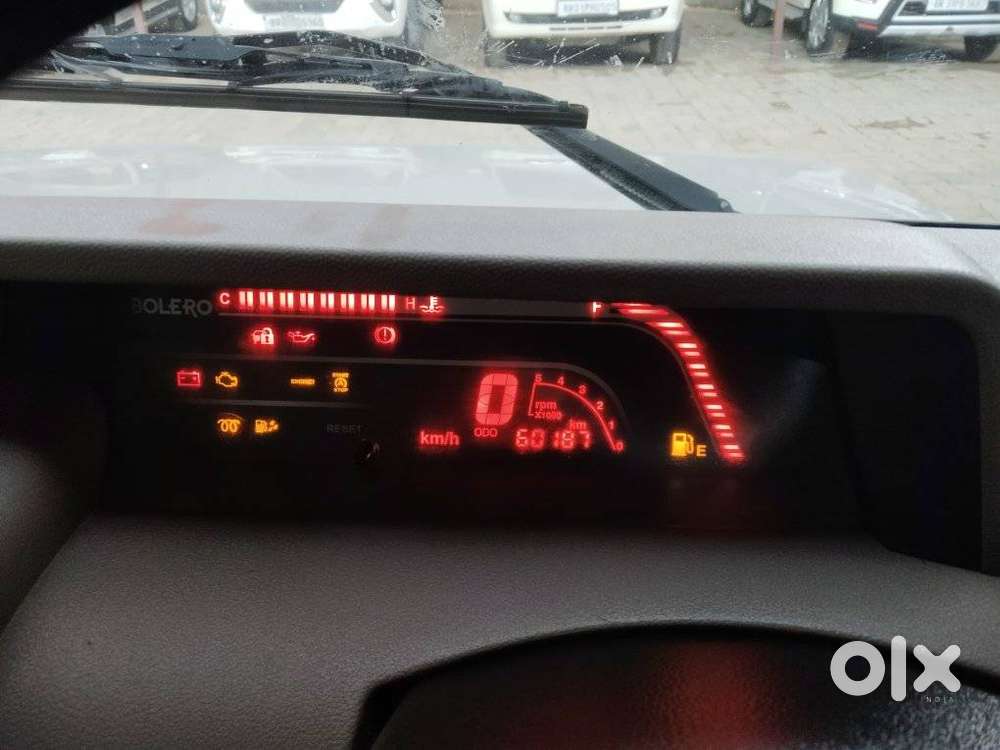 Mahindra Bolero B6, 2022, Petrol