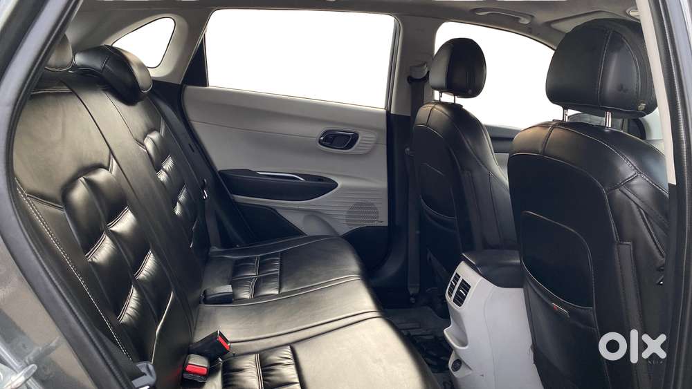 Hyundai New I20 1.2 Asta (o) Mt, 2023, Petrol