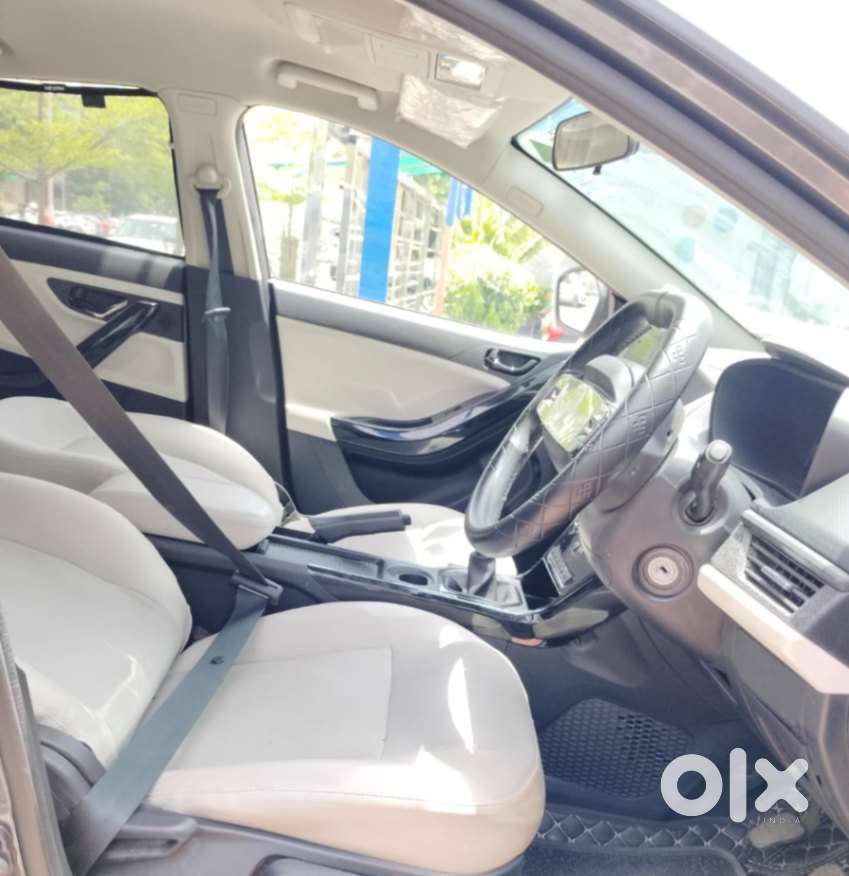 Tata Nexon Fearless Plus (ps) 1.2 Icng 6mt Red Dark Edition, 2025, P..