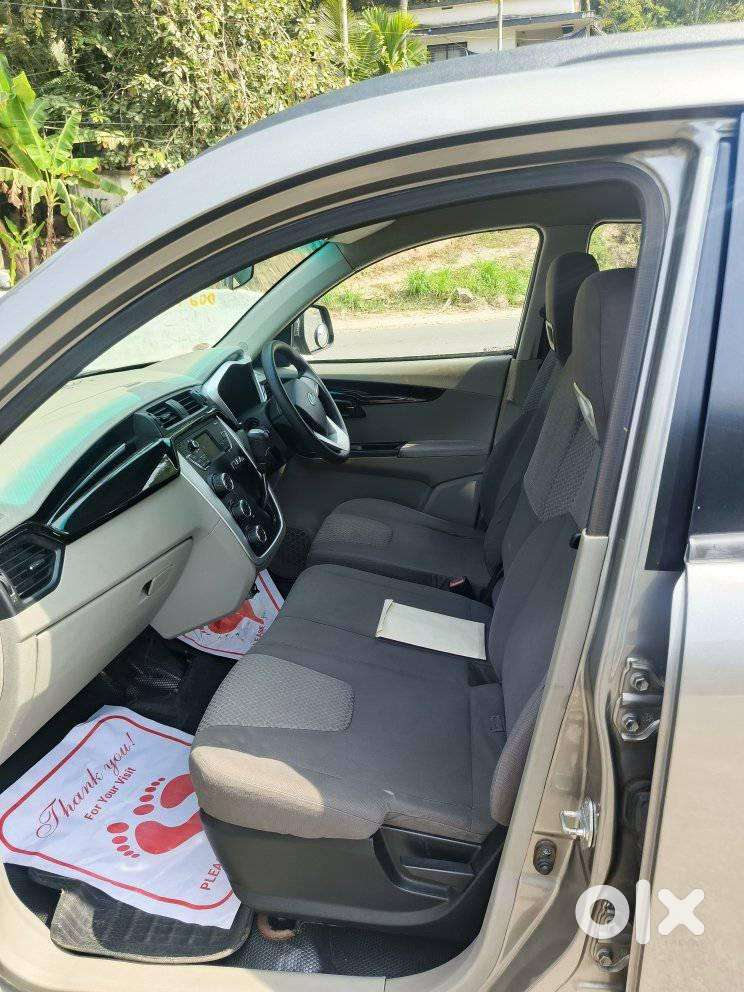 Mahindra Kuv 100 2016-2017 Mfalcon G80 K6, 2016, Petrol