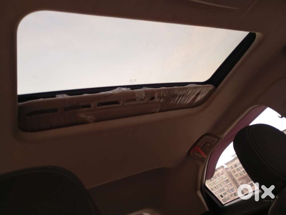 Tata Nexon 1.2 Revotron Xma Amt (s), 2022, Petrol