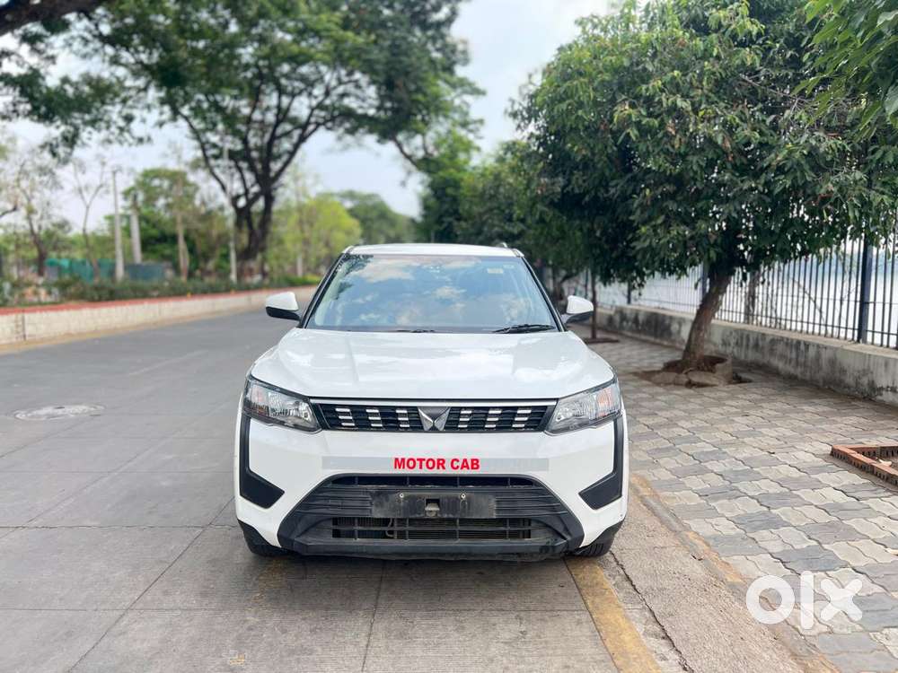 Mahindra Xuv400 El Pro, 2024, Petrol