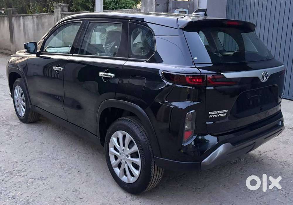 Toyota Urban Cruiser Hyryder, 2026, Petrol