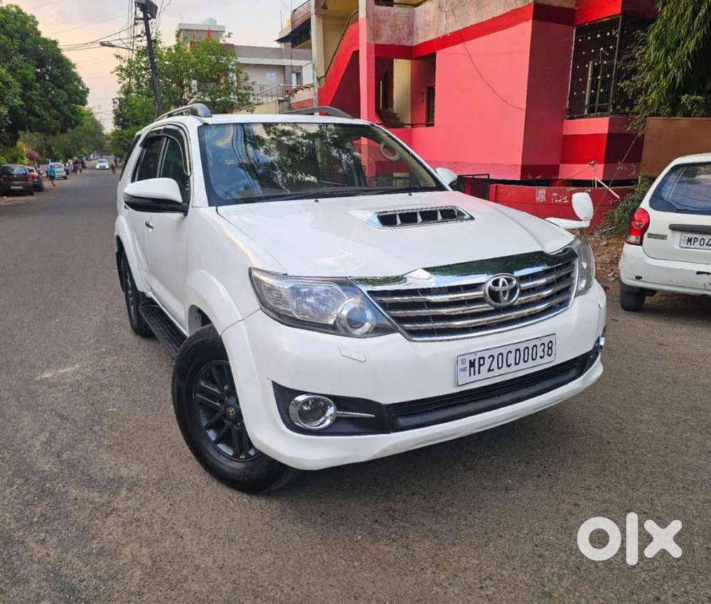 Toyota Fortuner 3.0 4x4 Manual, 2012, Diesel
