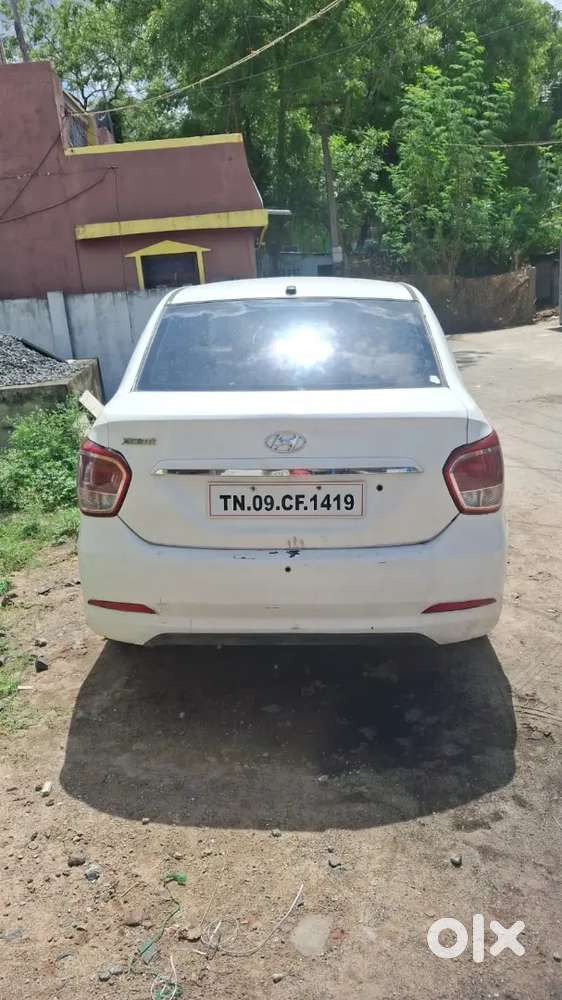 Hyundai Xcent 2016 Diesel 118000 Km Driven Second Owner