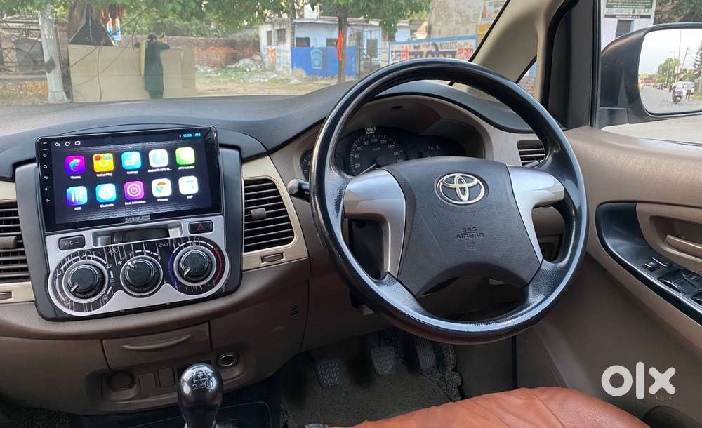 Toyota Innova 2.5 G (diesel) 8 Seater, 2015, Diesel