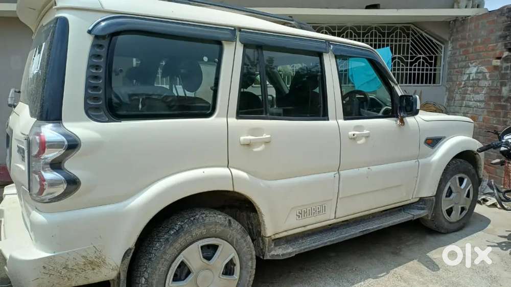 Mahindra Scorpio S6+ 2016 Model Well Menten Me Gadi Hai Ek Rupiya Khar