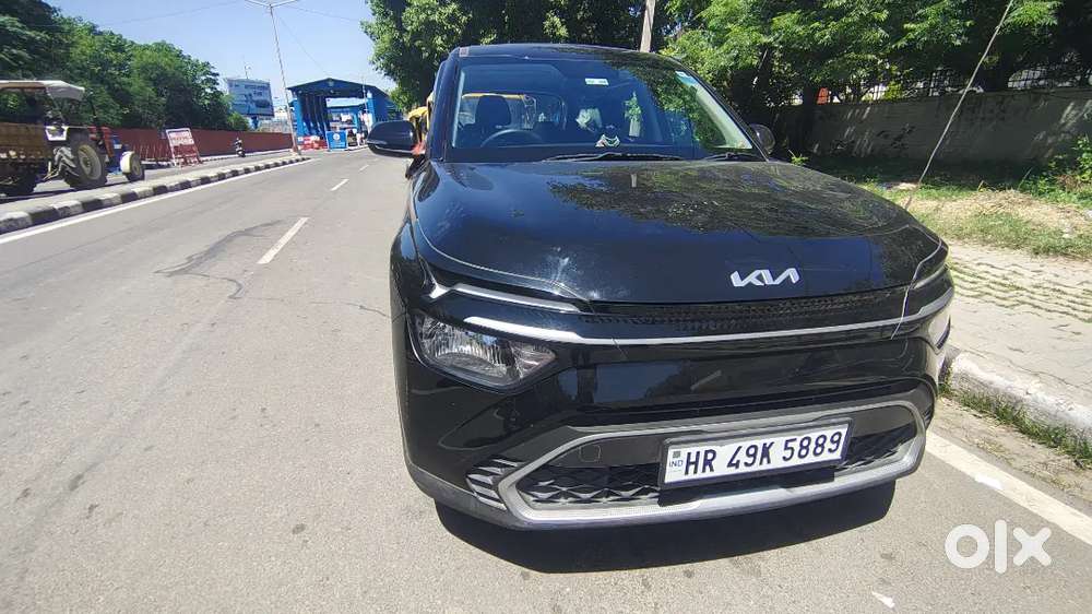 Kia Carens 1.5 2025 Manual Premium Urgent Sell Loan Transfer Also