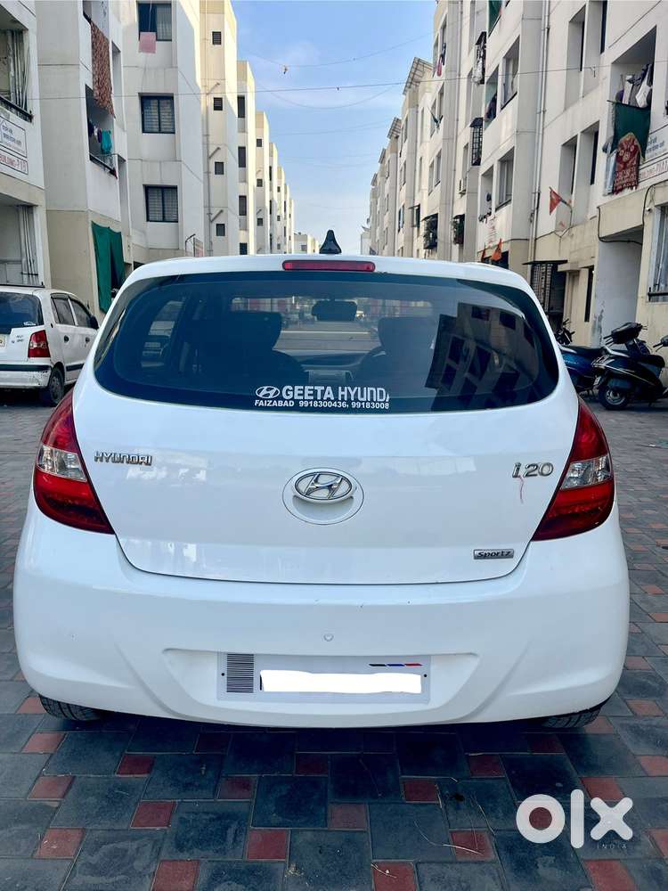 Hyundai I20 2010-2012 1.2 Sportz, 2011, Petrol