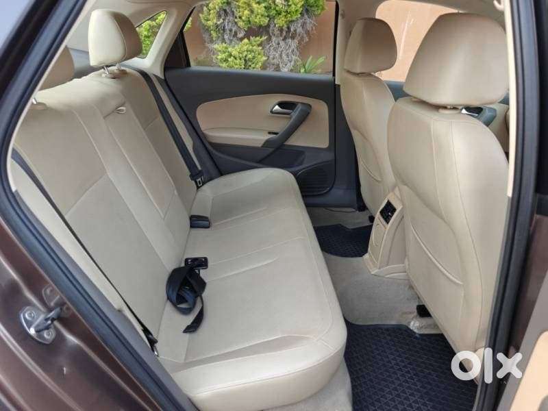 Volkswagen Vento 1.2 Tsi Highline Plus At, 2015, Petrol