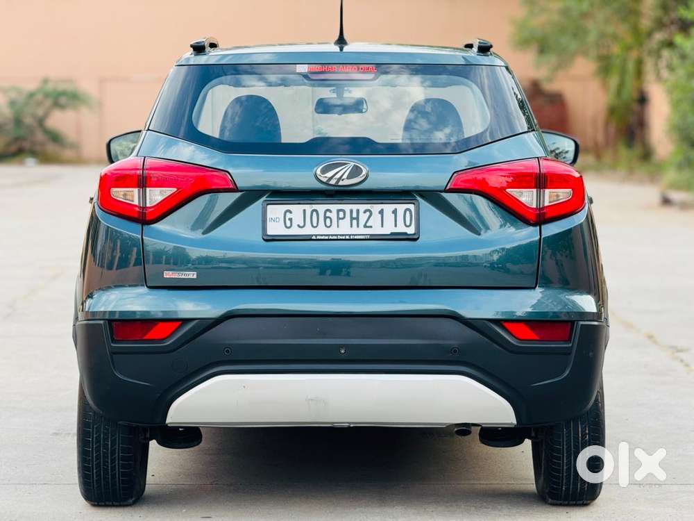 Mahindra Xuv300 1.2 W8 Amt Petrol, 2022, Petrol