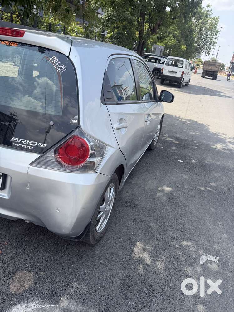 Honda Brio V Automatic, 2016, Petrol
