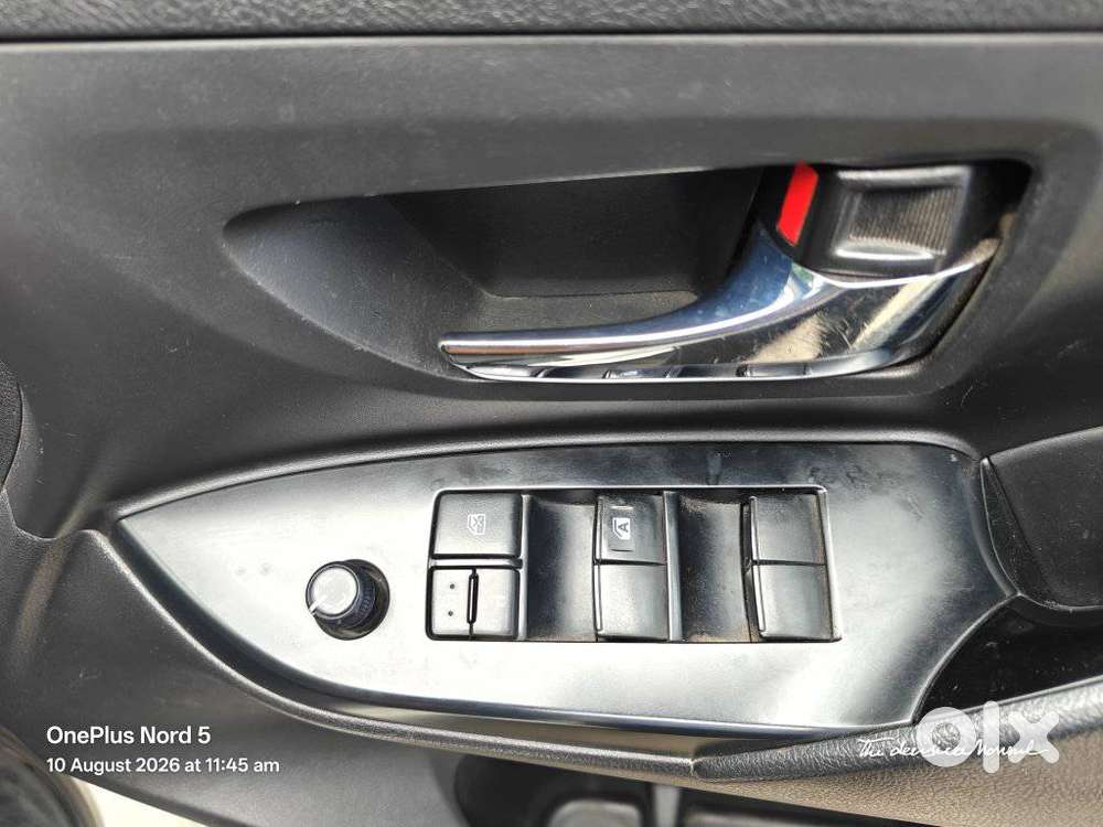 Toyota Innova Crysta 2.4 G Mt 8s, 2017, Diesel