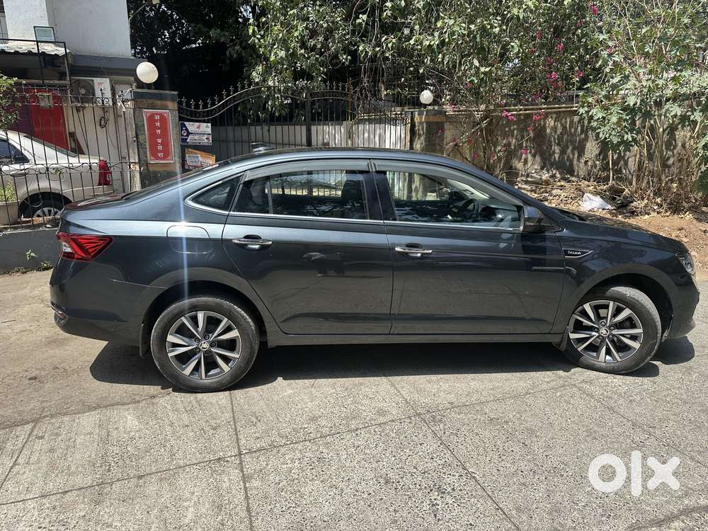 Skoda Slavia 1.0 Tsi Style At, 2025, Petrol