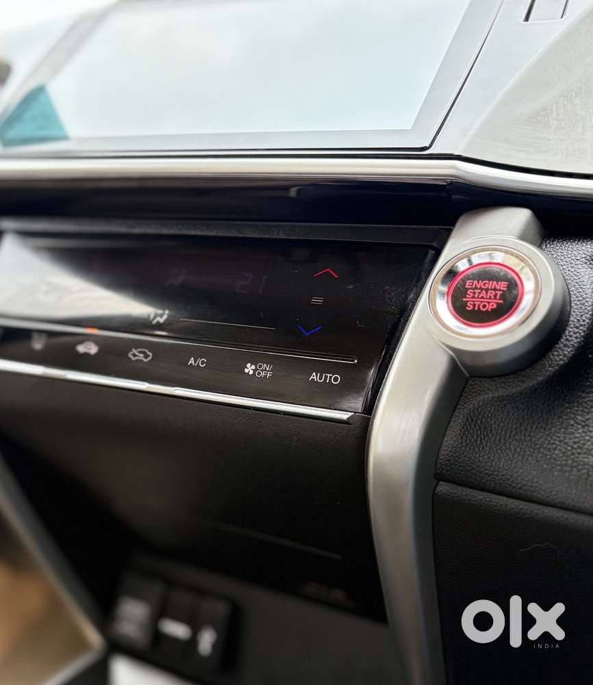 Honda City 1.5 V 4th Gen I-vtec Mt, 2017, Petrol