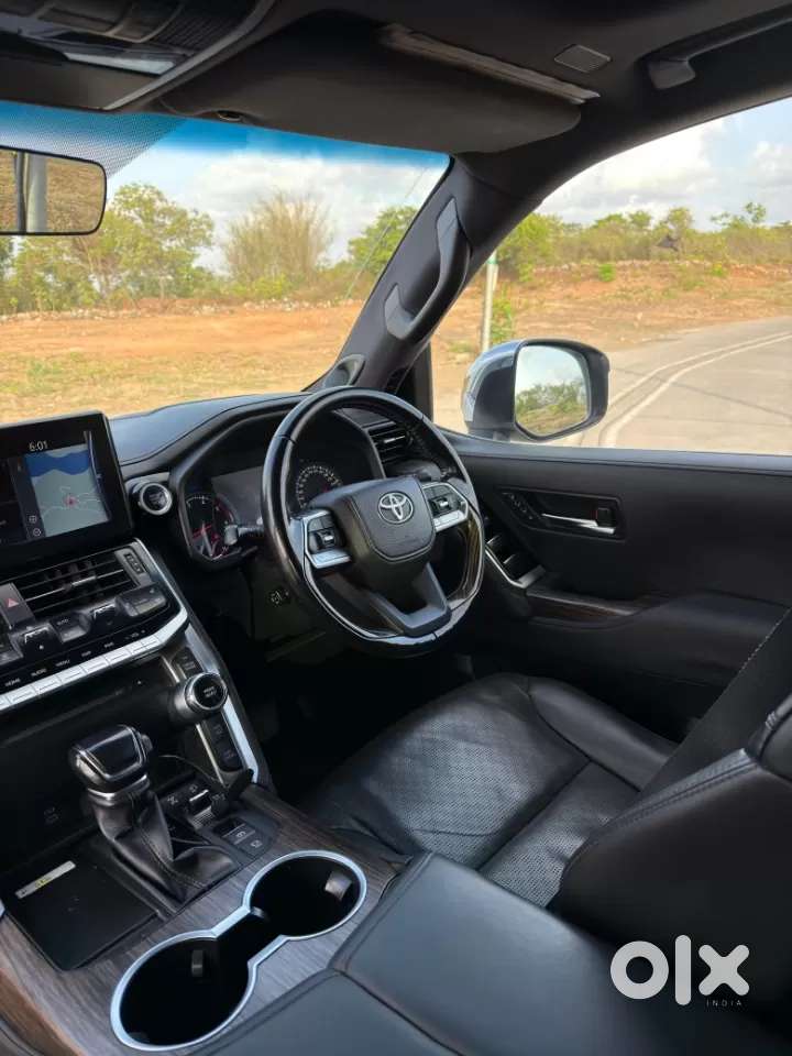 Toyota Land Cruiser 3.3 Zx Diesel, 2023, Diesel