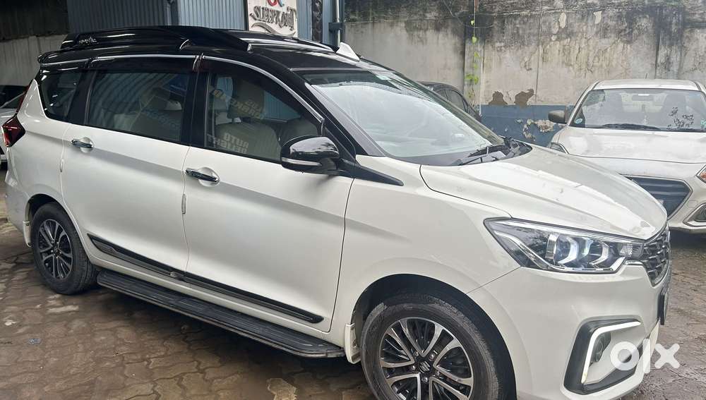 Maruti Suzuki Ertiga 1.5 Zxi Plus Shvs, 2022, Petrol