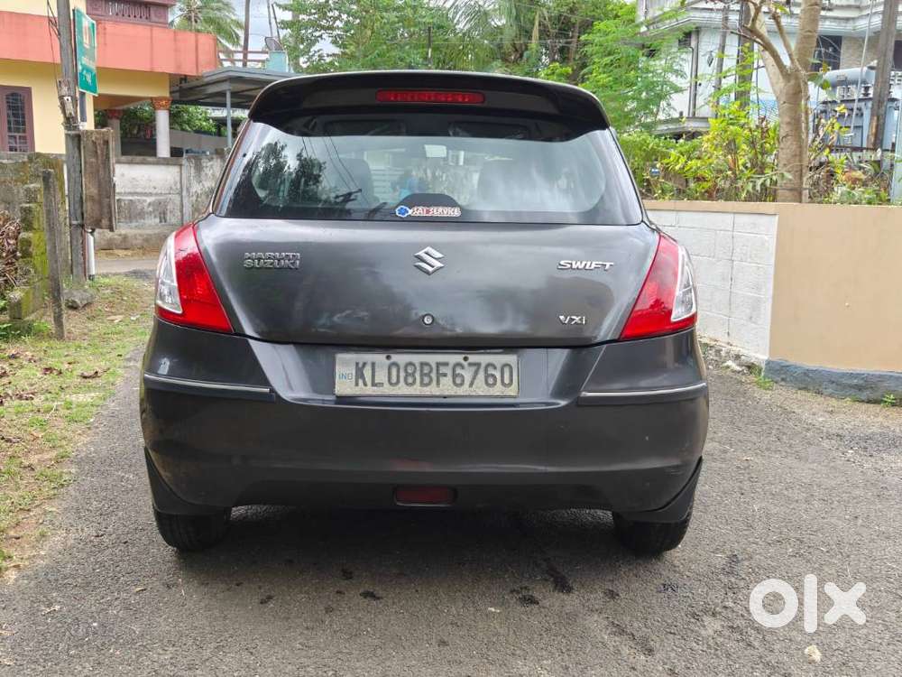 Maruti Suzuki Swift Vxi Petrol – 2015  Single Owner  Manual
