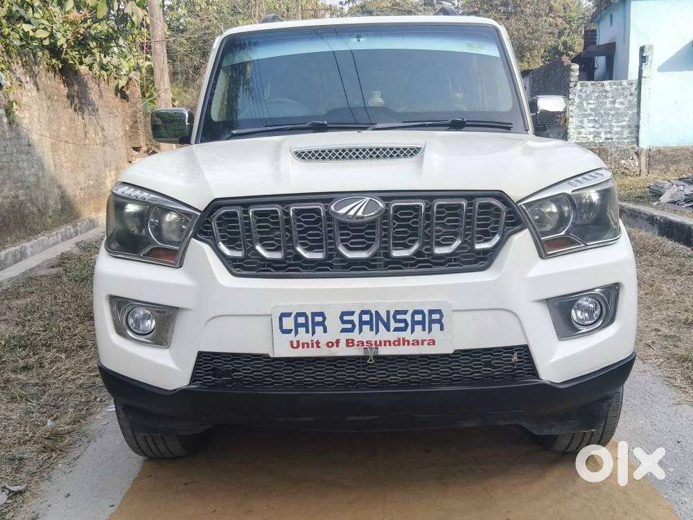 Mahindra Scorpio S4, 2016, Diesel