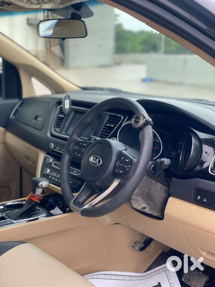 Kia Carnival Limousine, 2021, Diesel