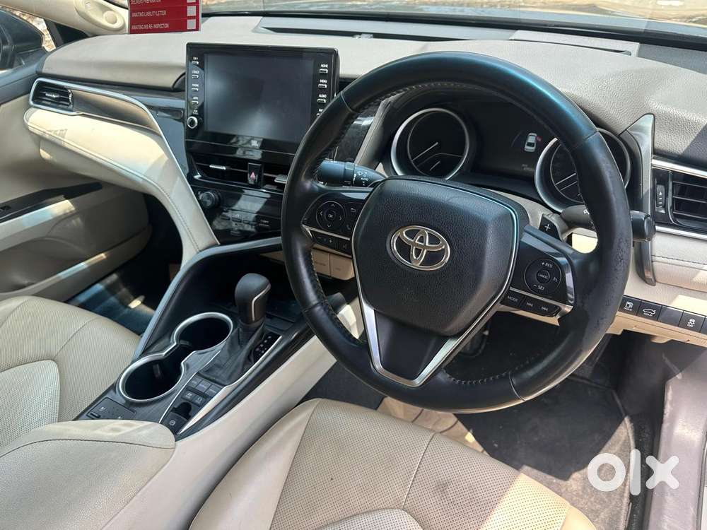 Toyota Camry Hybrid, 2022, Petrol