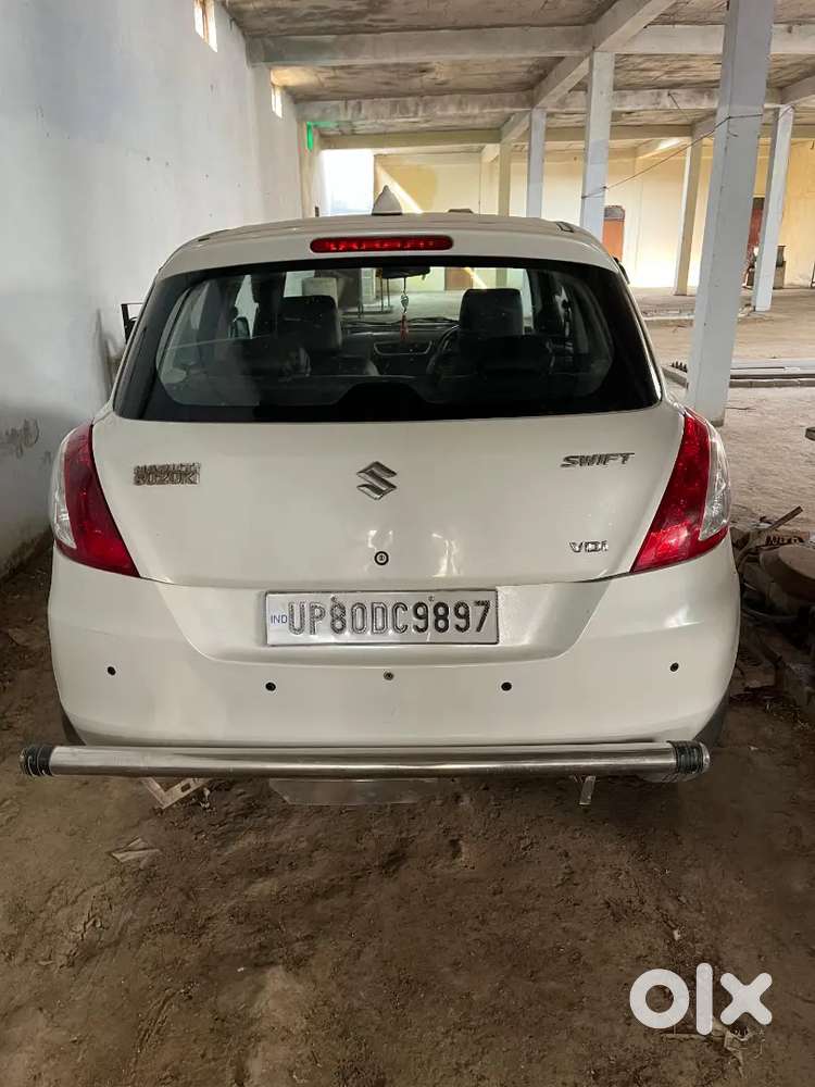 Maruti Suzuki Swift 2015 Diesel 82000 Km Driven