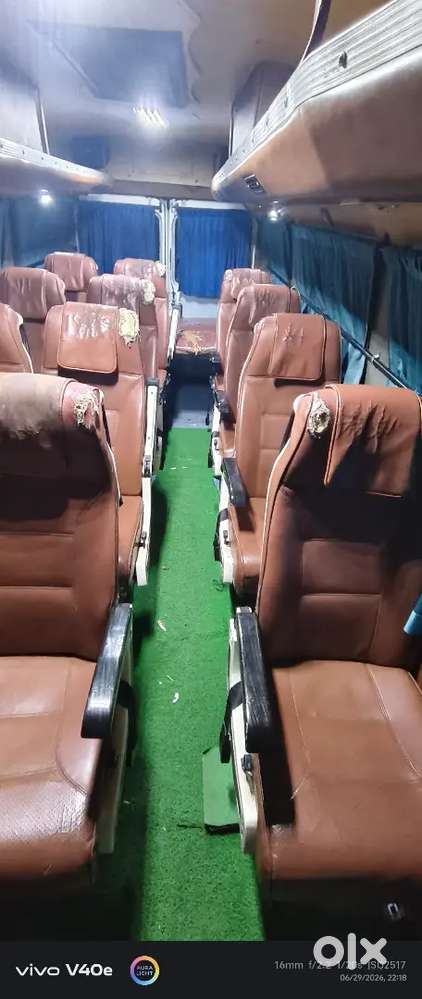 Force Tempo Traveller