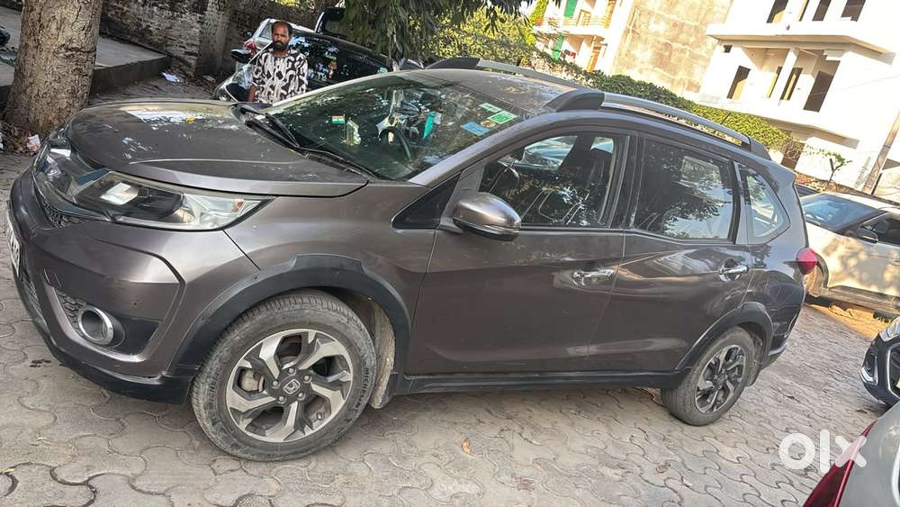 Honda Br-v I-vtec V Cvt, 2017, Petrol