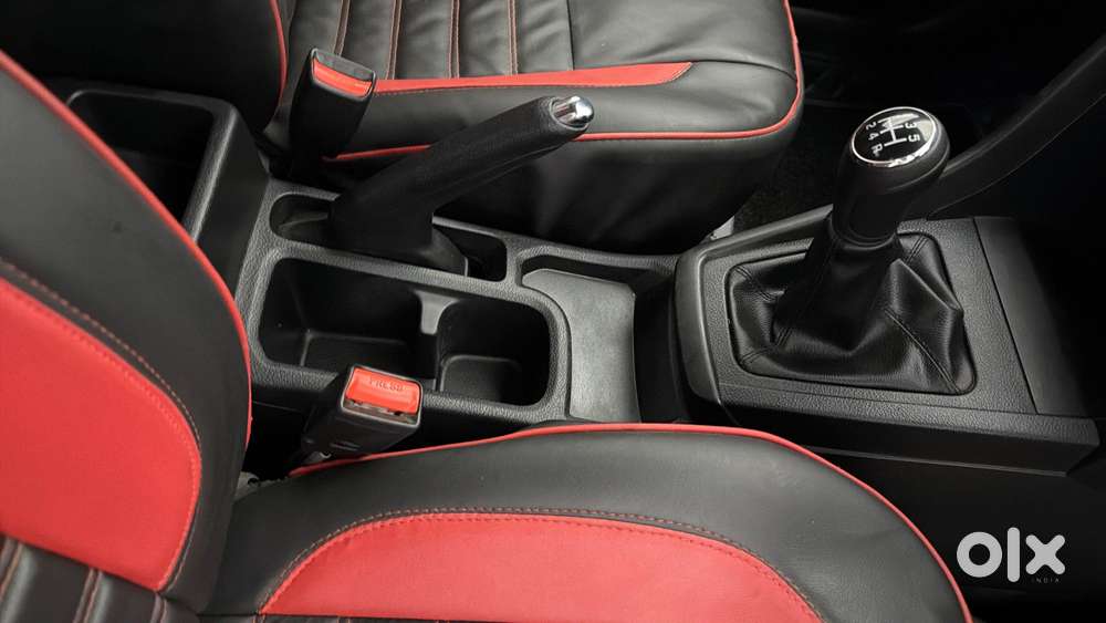 Maruti Suzuki Brezza 1.5 Lxi Smart Hybrid, 2024, Petrol