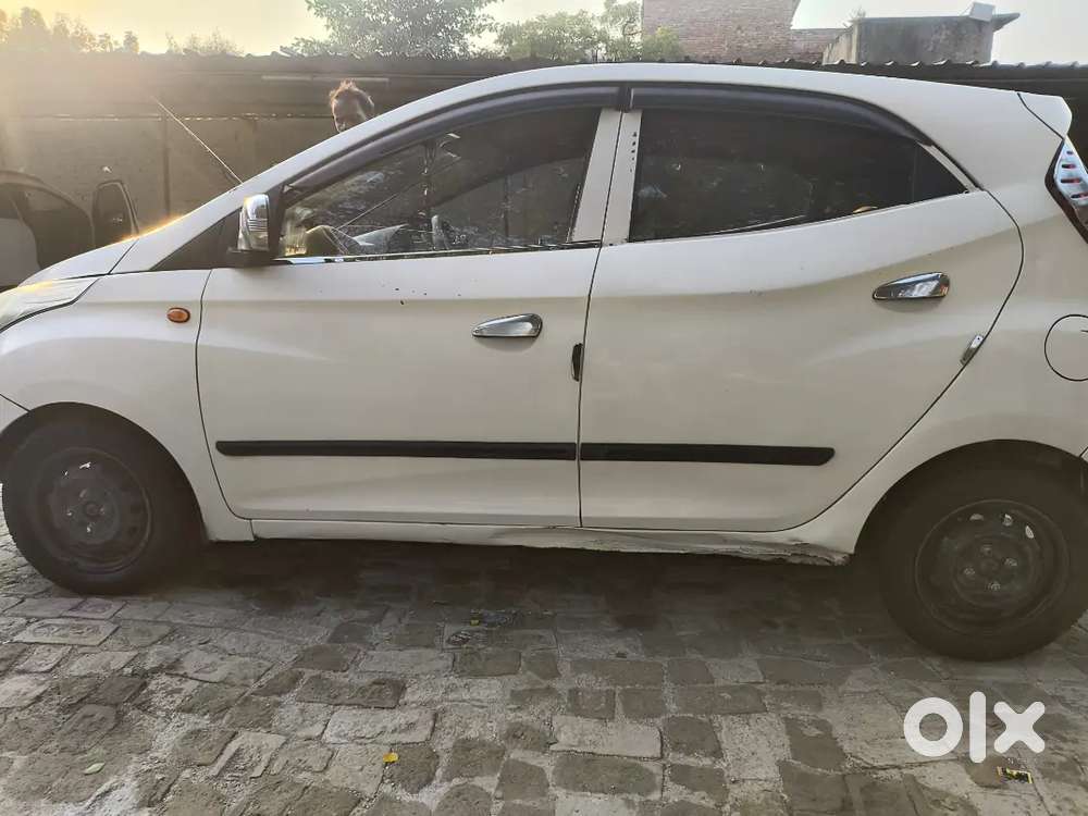 Hyundai Eon Magna+ 2017 Petrol Manual