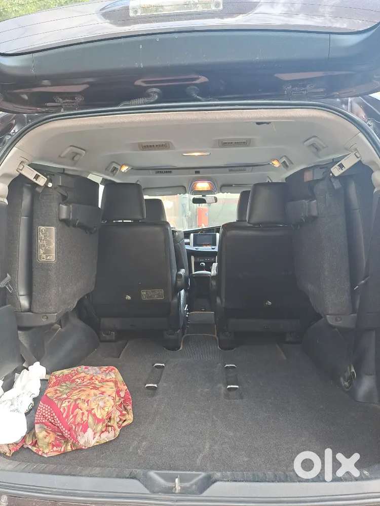 Toyota Innova Crysta 2.4 Z 2017