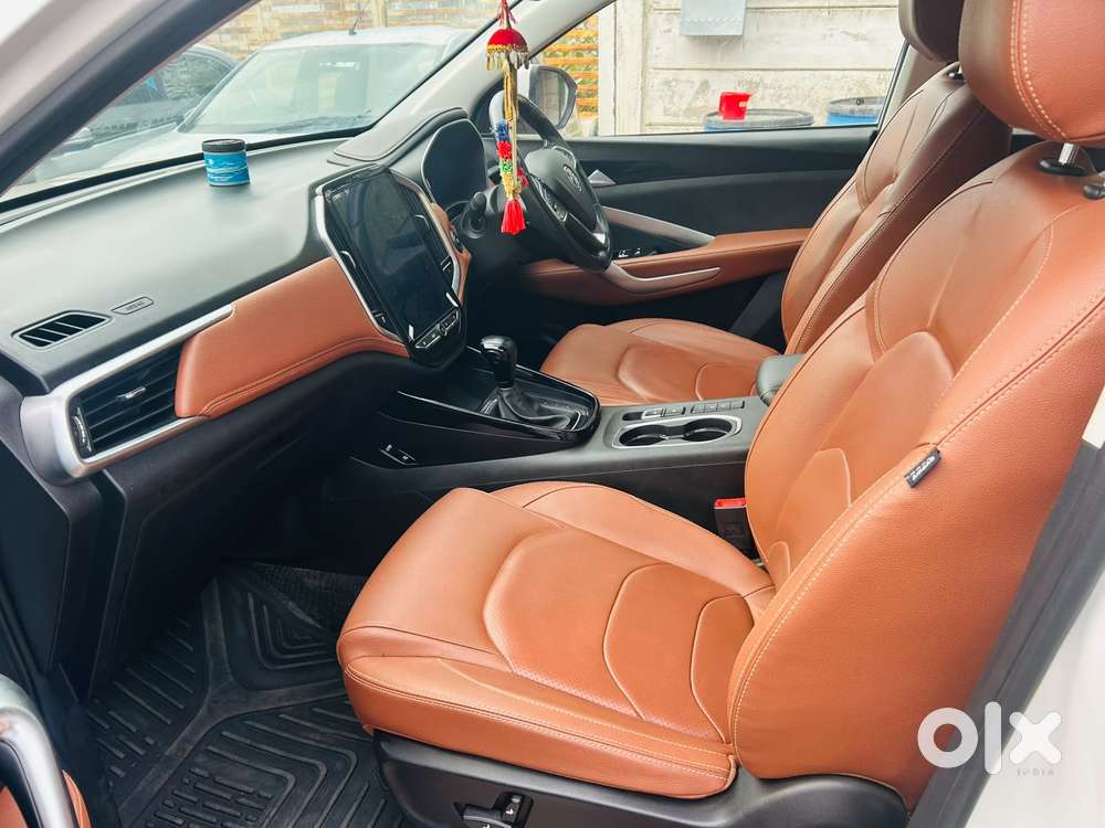 Mg Hector Plus, 2023, Petrol