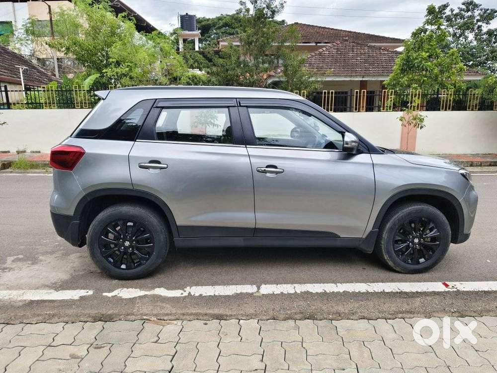 Maruti Suzuki Brezza 1.5 Zxi Smart Hybrid, 2022, Petrol